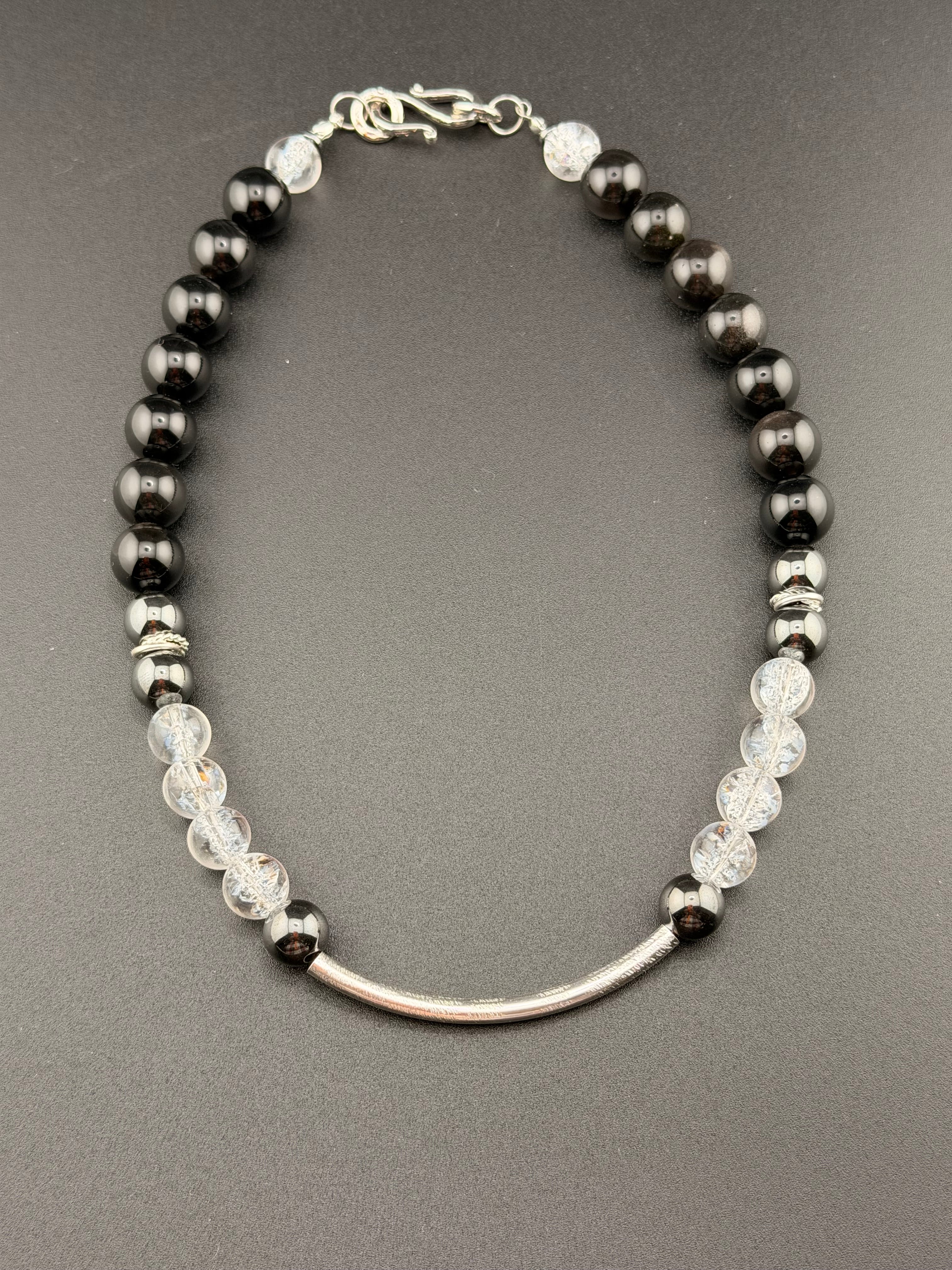 Eclipse grace bar necklace