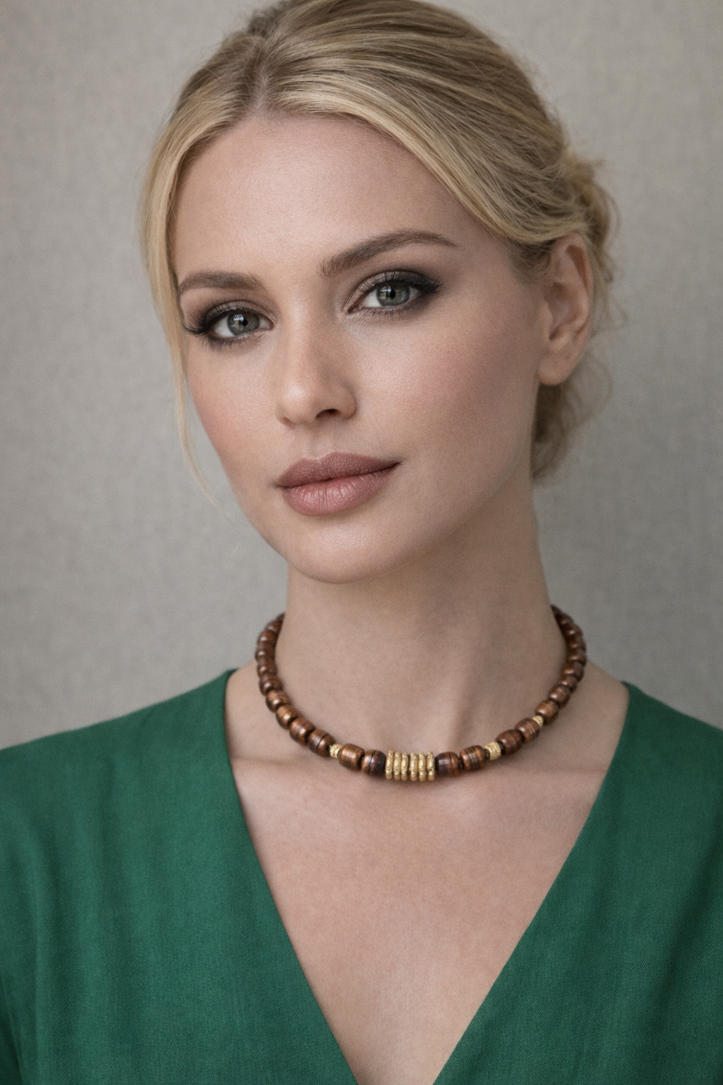 Bronze pearls Necklace